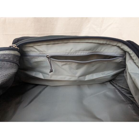 Osprey Porter 46L Travel Backpack [Dark Green/Grey] - Picture 13 of 16